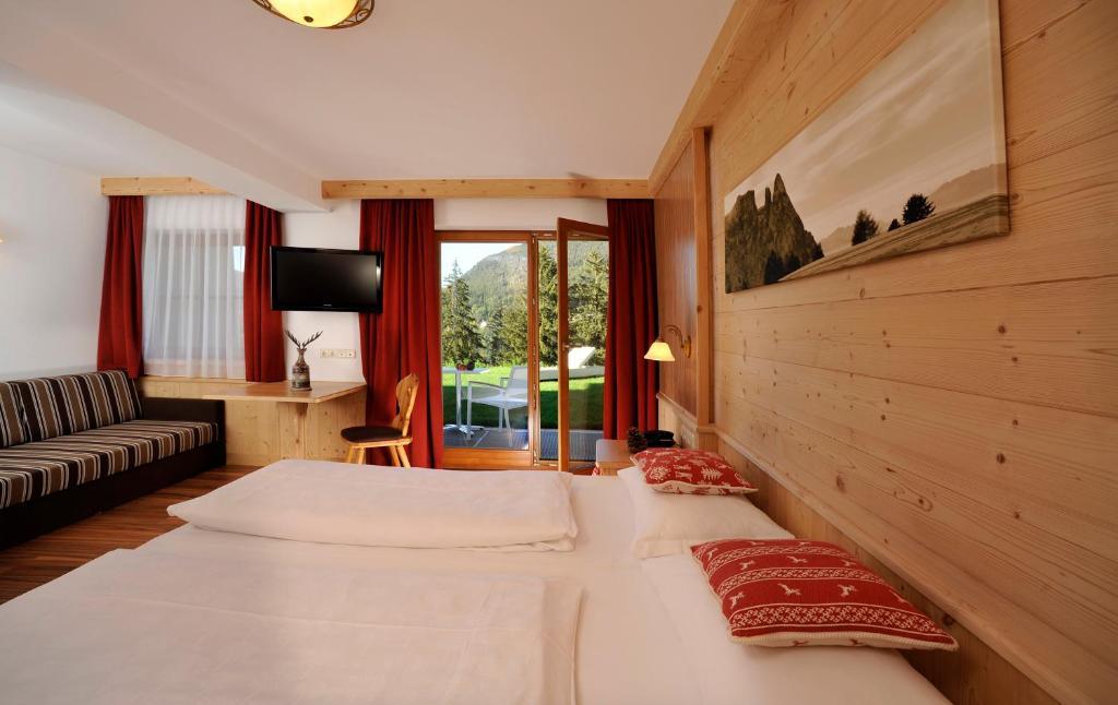 Hotel Digon Ortisei Pokoj fotografie