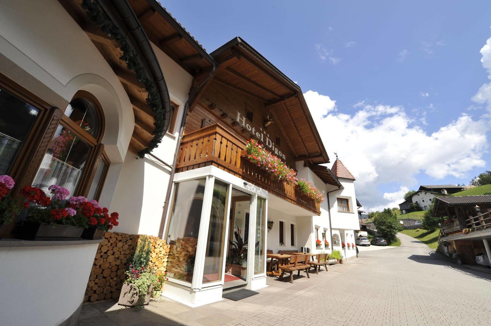 Hotel Digon Ortisei Exteriér fotografie